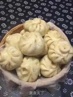 Make Fresh meat buns step 4