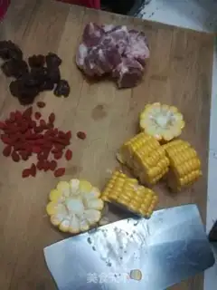 Make Cinnamon corn broth step 0