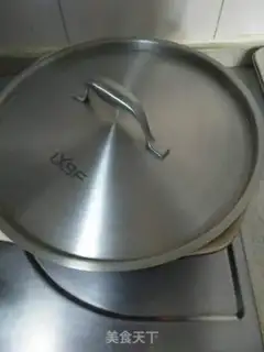 Make The ham sausages are fried with Dutch beans step 5