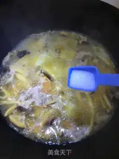 Make Frozen fish bone soup step 12
