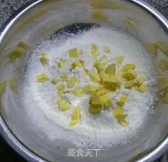 Make The sunflower insect step 4