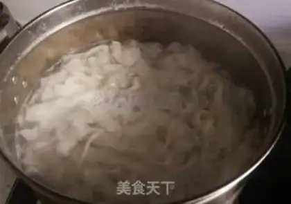 Make Spicy beef noodles step 9