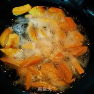Make Anti-saloon potatoes step 1
