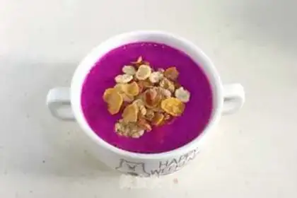 Make Banana shake of the flamingo step 5