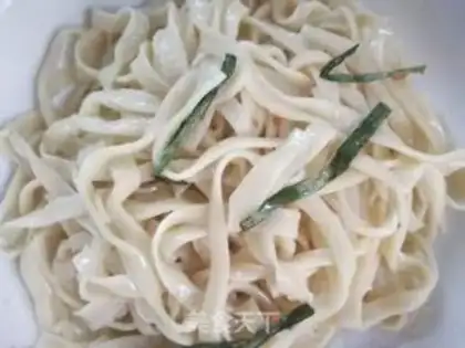 Make Five flowers covered in noodles step 3