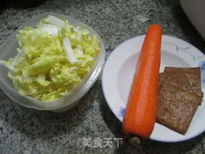 Make Scrambled carrots and dolls step 0