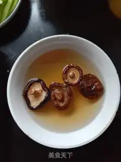Make Skinny mushrooms, soybean skin step 0