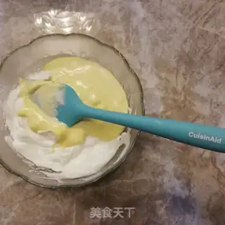 Make Spider butter twirl cake step 9