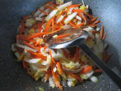 Make Scrambled carrots and dolls step 7