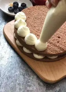 Make Mango cream cake step 3
