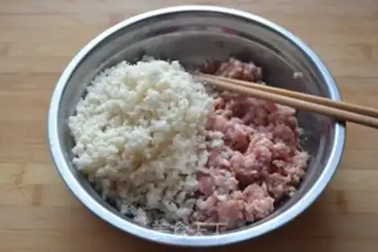 Make The sour soup and the sour loaf step 10