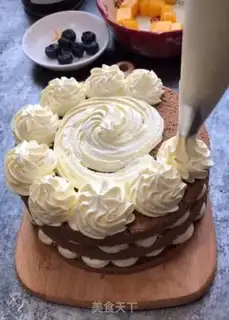 Make Mango cream cake step 7