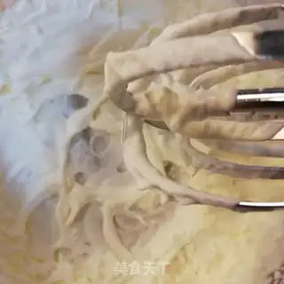 Make Spider butter twirl cake step 15