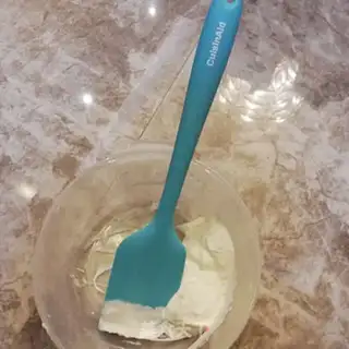 Make Spider butter twirl cake step 16