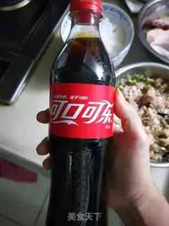 Make Coke chicken wings step 1