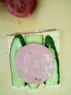 Make Egg sandwich step 2