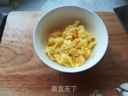 Make Scrambled eggs step 4