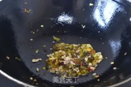 Make Dry chili sauce step 4