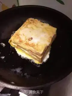 Make Egg sandwich step 9