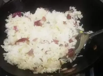 Make Eggs and rice step 4