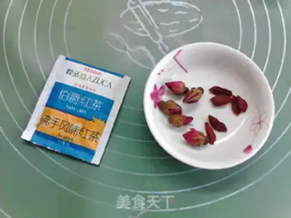 Make Rose Buddha Handsome Red Tea step 0