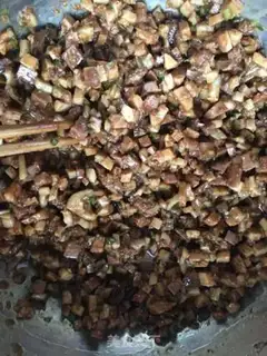 Make Dried horse teeth and meat buns step 4