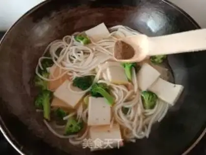 Make Puffed rice with broccoli step 10