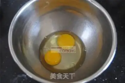 Make Ghost lollipop cake step 1