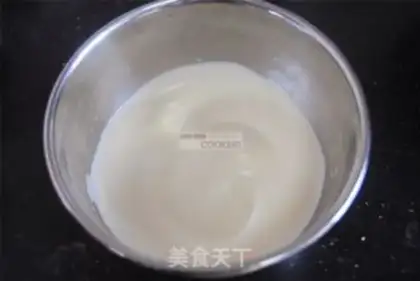 Make Ghost lollipop cake step 2