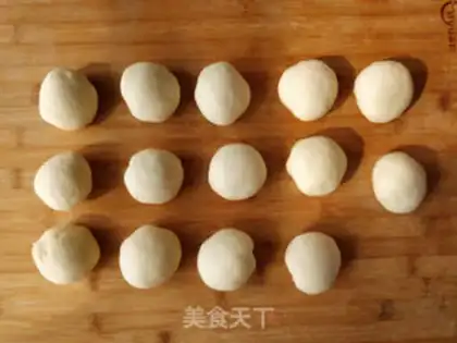 Make Kiss the fish and hand bread step 8