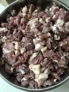 Make Northeast traditional dry sausage step 2