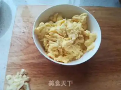 Make Tomato fried eggs step 5