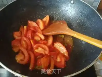 Make Tomato fried eggs step 8