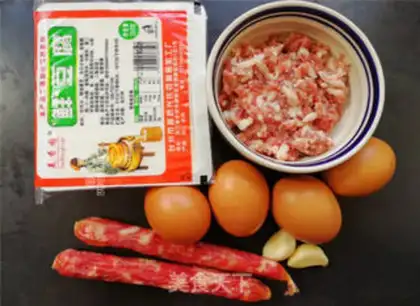 Make The fragrance tofu holds the eggs step 0