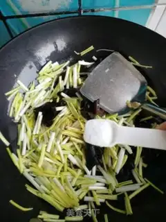 Make Eggs and wooden ears step 10