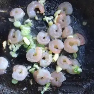 Make Shrimp fried broccoli step 4