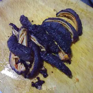 Make Burning sea cucumber step 1