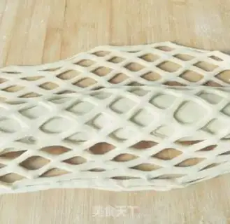 Make Creative net bread step 8