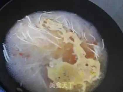 Make Tomato shrimp egg noodles step 7