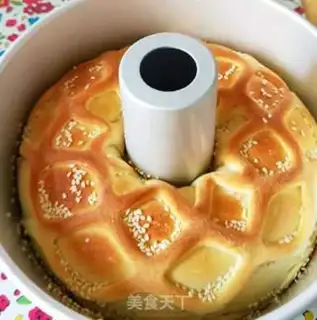 Make Creative net bread step 14