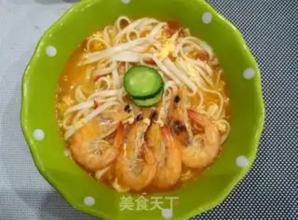 Make Tomato shrimp egg noodles step 10