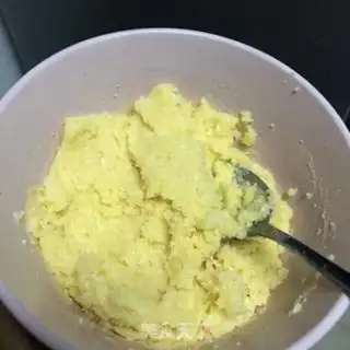 Make Hokkaido coconut toast step 5