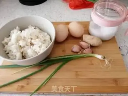 Make Garlic fried rice step 0