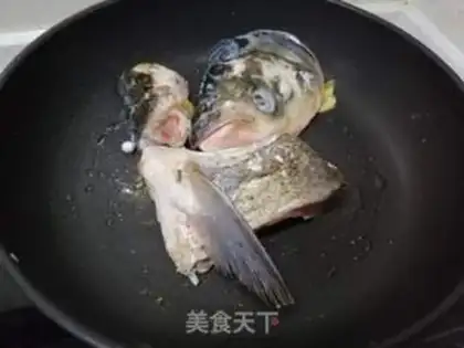 Make Tofu fish head soup step 3