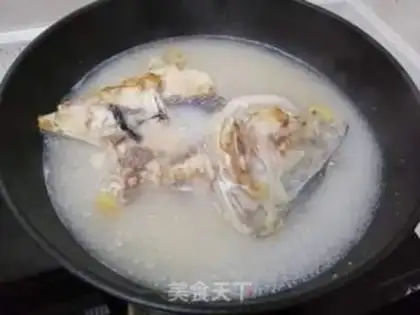 Make Tofu fish head soup step 5