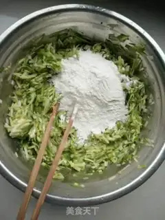 Make Roachballs step 7
