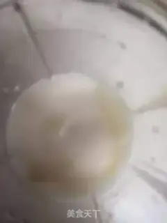 Make Pear with yogurt step 3