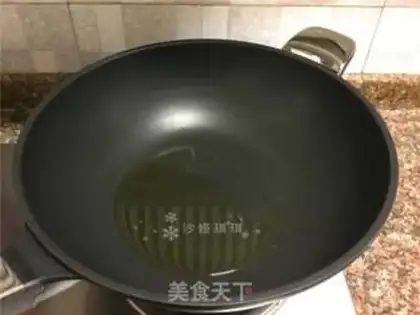 Make Two bean fried meat step 2