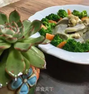 Make Potato-head broccoli step 16