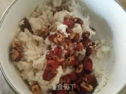 Make Red-tree sticky cake step 3